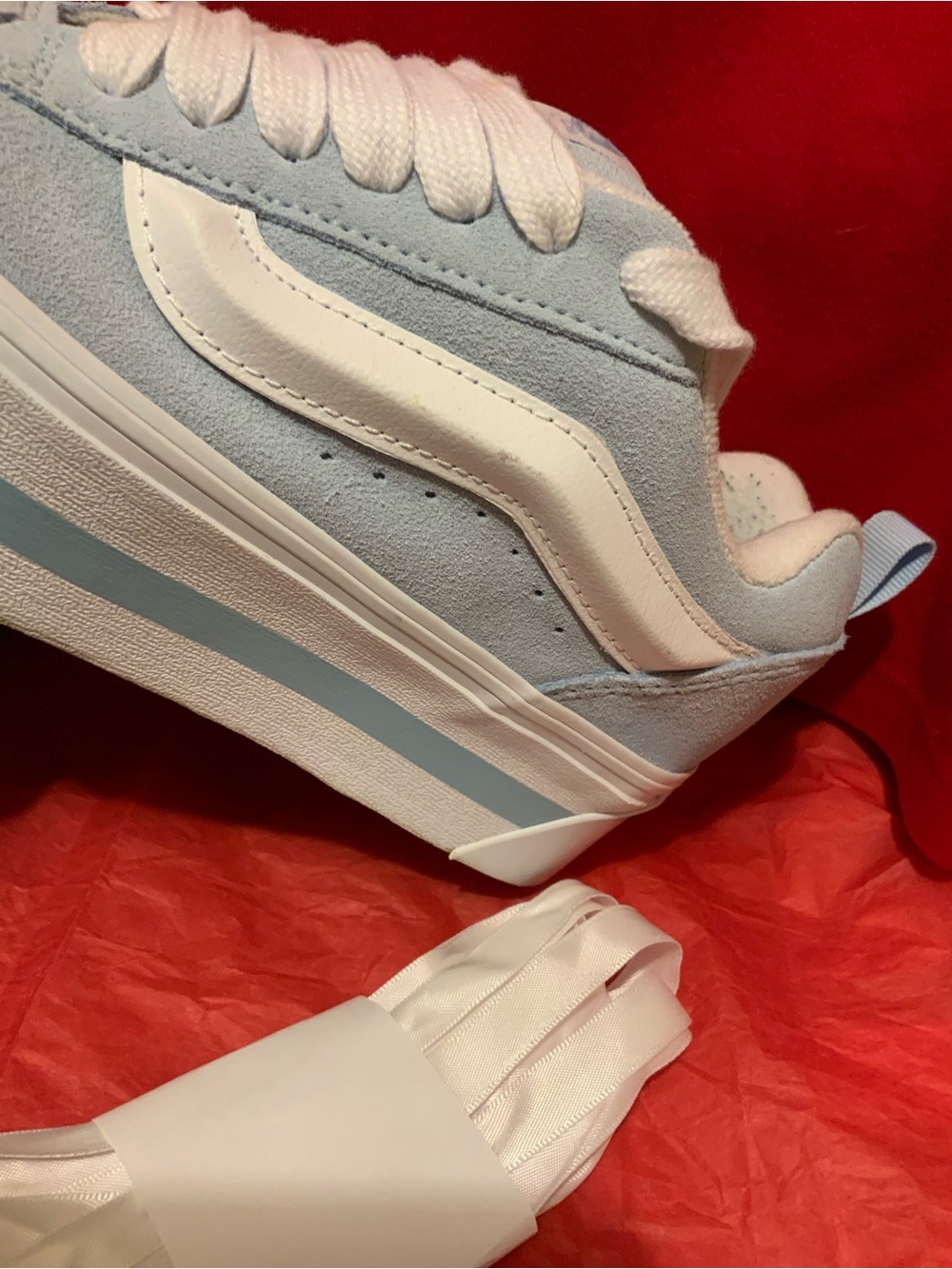 VANS - Picture 3 of 14